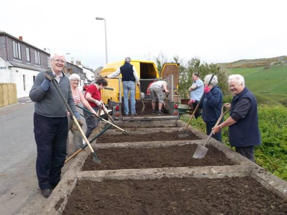 1476394_577481415680376_170635593_n